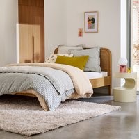 Madara Retro Bed